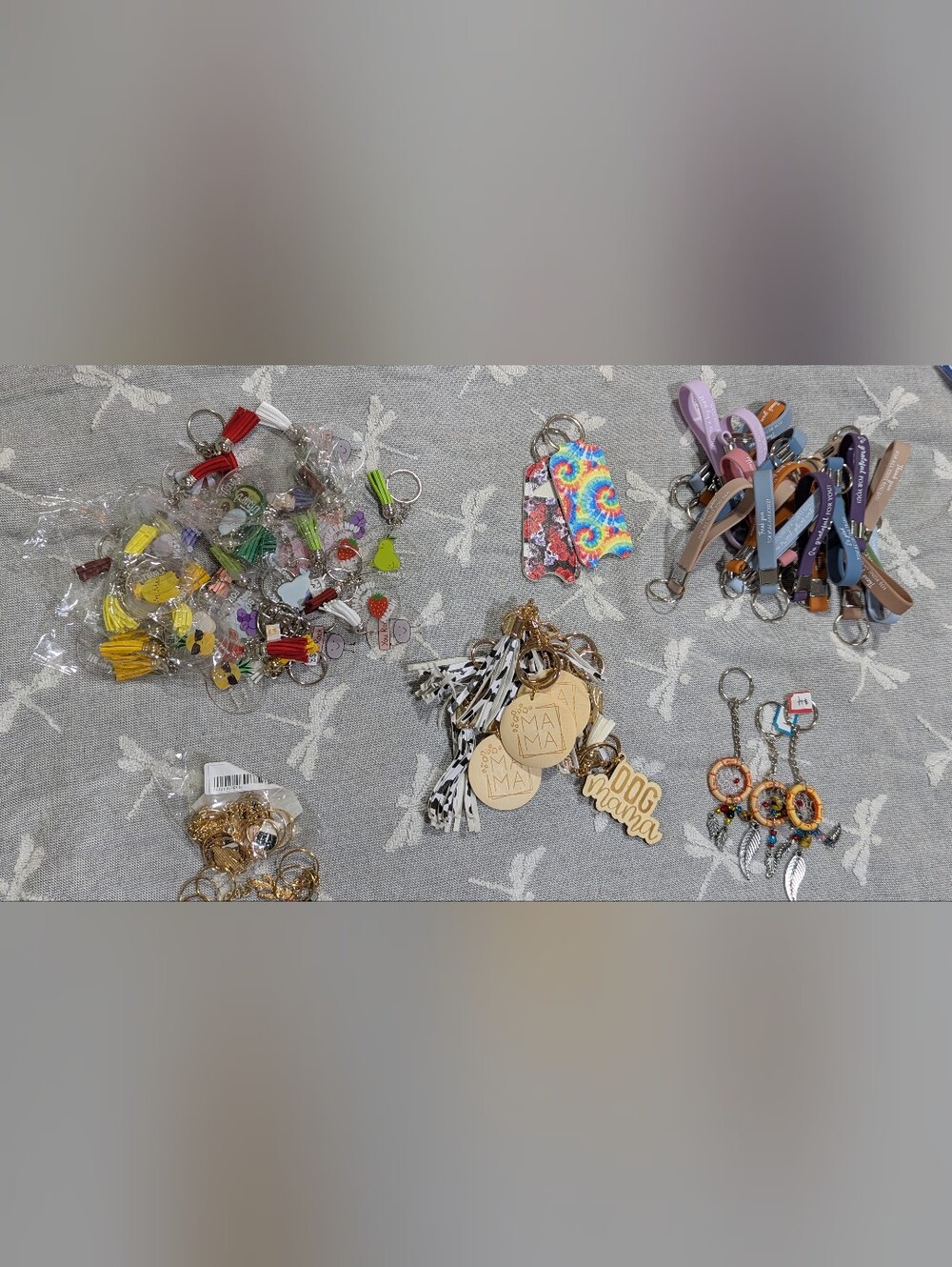 Resellers Dream - Approx 100 Cute Keychains